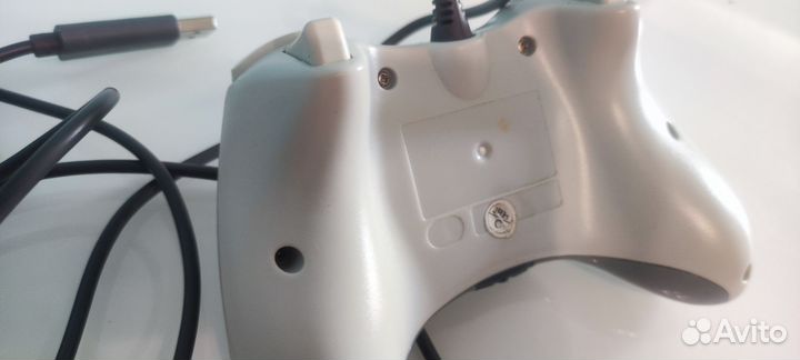 Геймпад Xbox 360 проводной