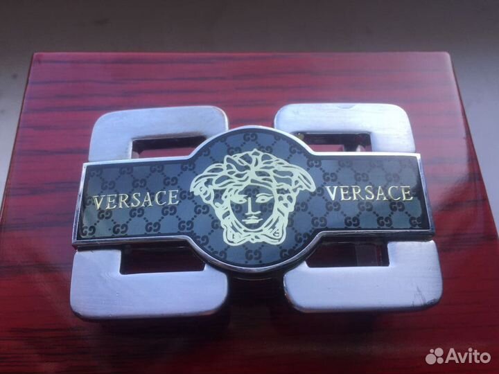 Пряжка versace
