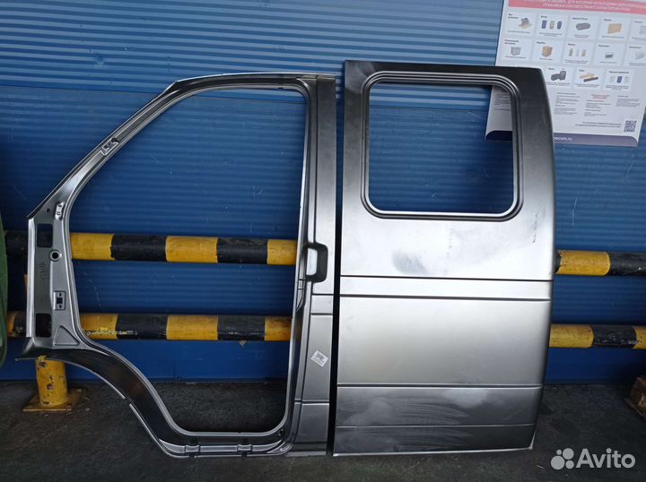 Боковина на газель,соболь газ 2217,2705 глухая