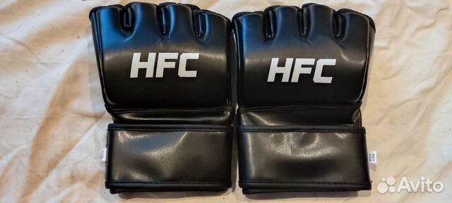 Спортивные перчатки