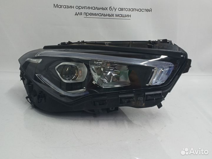 Фара правая Mercedes Benz W118 CLA LED