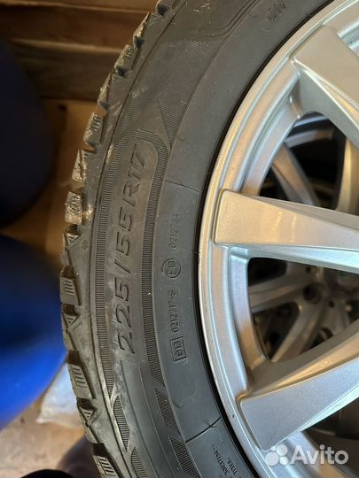 Dunlop Winter Maxx 225/55 R17