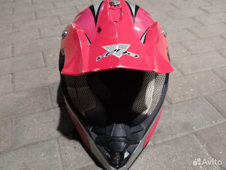 Горнолыжный шлем