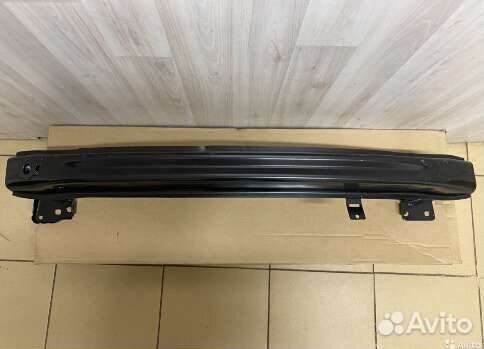 Усилитель бампера volkswagen polo