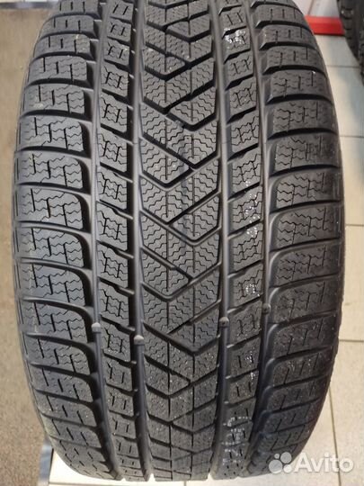 Pirelli Scorpion Winter 295/35 R22 108W