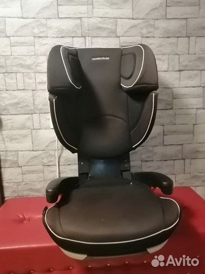 Автомобильное детское кресло с isofix