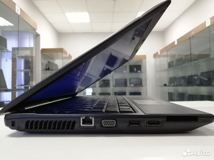 Ноутбук Lenovo (Pentium/ 4gb ram/ 320gb)