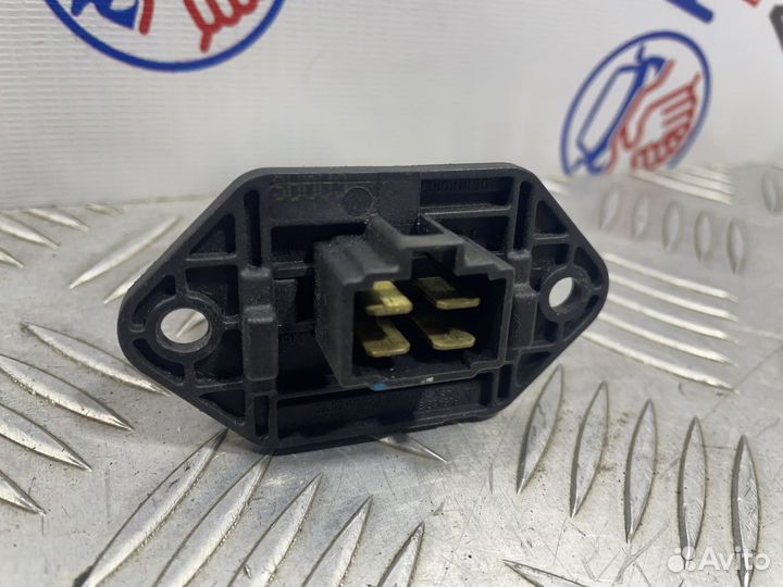 Резистор отопителя Hyundai Starex (A1) I рестайлин