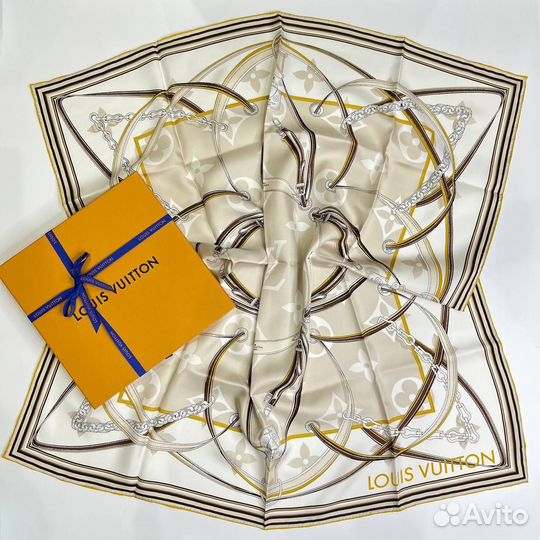 Louis Vuitton шелковый платок