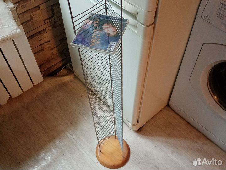 Подставка для дисков