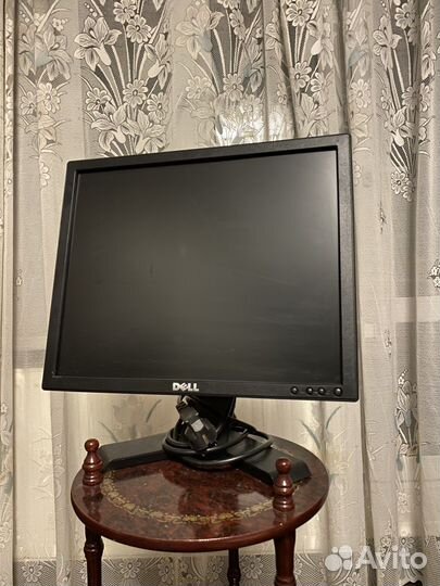 Монитор dell
