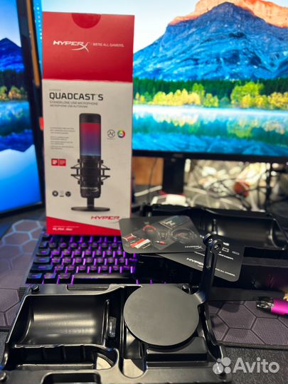 Микрофон HyperX quadcast s черный со стойкой