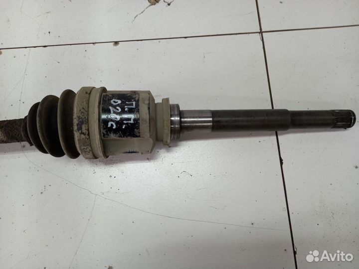 Mitsubishi Outlander ll полуось передняя правая