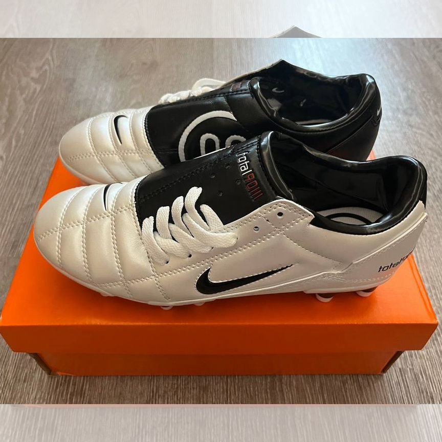 Nike total90 Ⅲ SP 26.5cm nike total 90 - Купить товары для игр с мячом ⚽ в Москве с