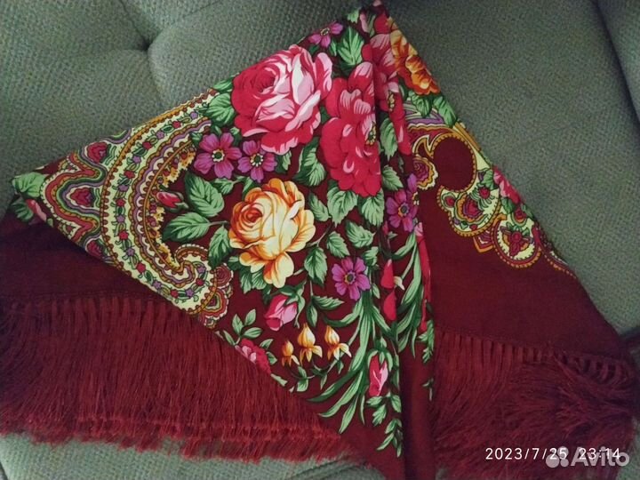 Павловопосадский платок 148*148