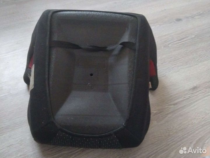 Детская сидушка в машину