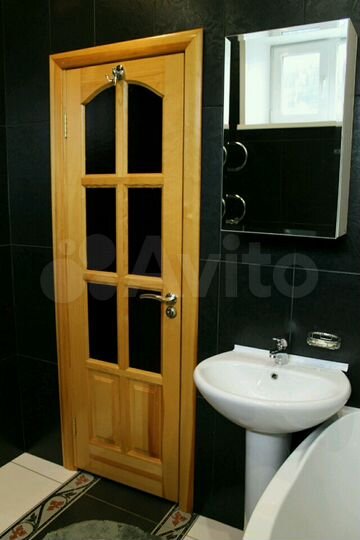 4-к. квартира, 125 м², 2/2 эт.