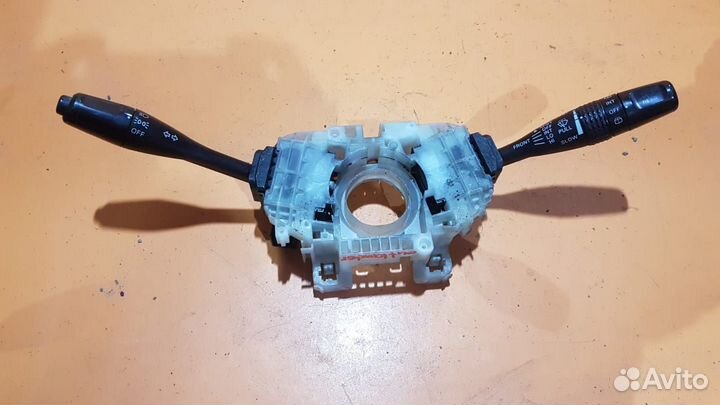 Подрулевой переключатель на Mitsubishi Outlander 1