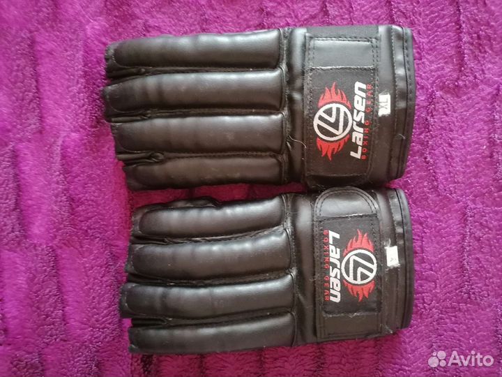 Боксерские перчатки