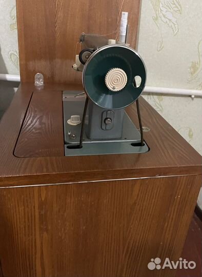 Швейная машина чайка -2. Подольск -142