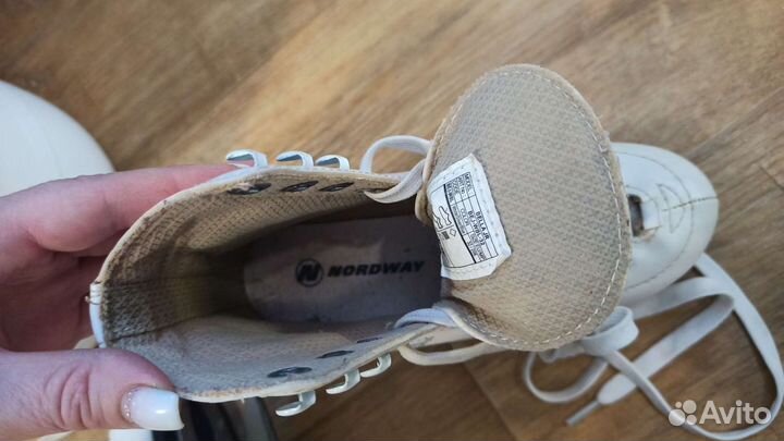 Коньки фигурные детские 32 размер