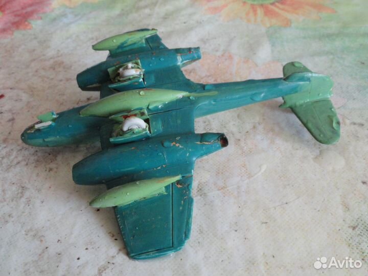 Самолёт склеенный масштабный времён СССР