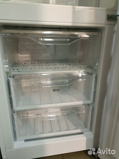 Холодильник Indesit для сада