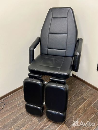 Педикюрное кресло