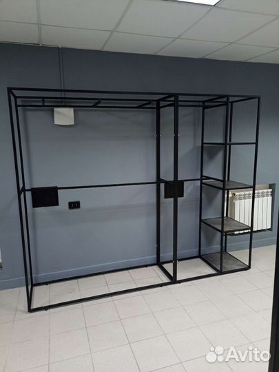 Торговое оборудование для магазина одежды