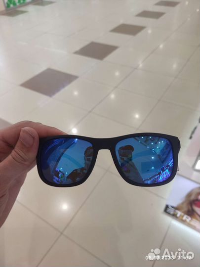 Солнцезащитные очки polaroid