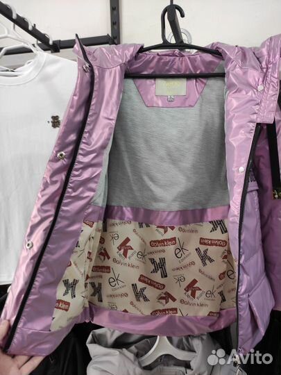 Весенняя куртка для девочки 134 размер