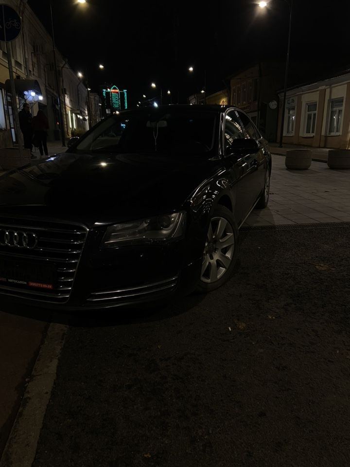 Audi A8: фото владельца