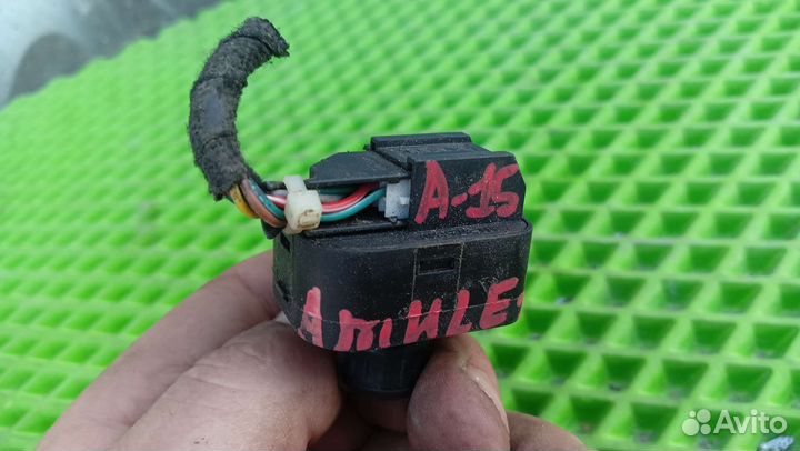 Джостик регулировки зеркал