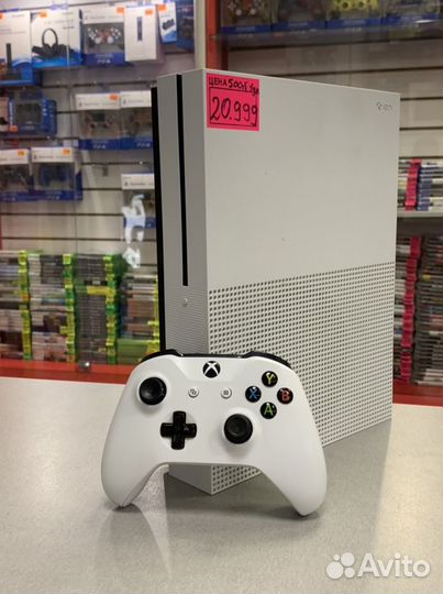 Xbox One S 1tb + игры