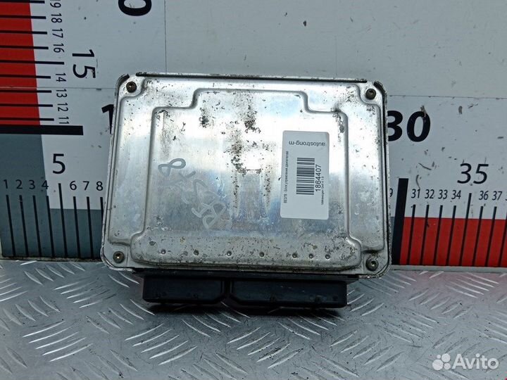 Блок управления двигателем для Volkswagen Golf 4