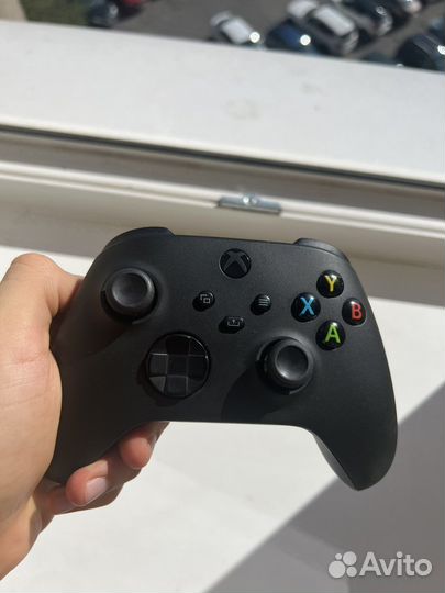 Геймпад xbox series s x практически новый