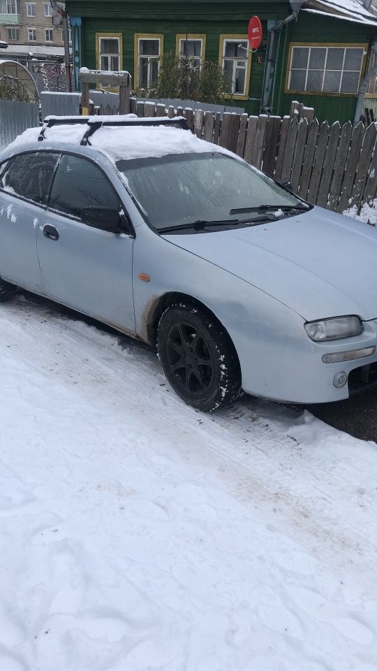 Mazda 323: фото владельца