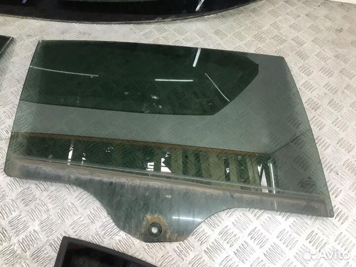 Комплект задних стекол BMW 7 E65/E66/E67 рест. E66