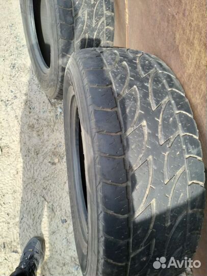 Bridgestone Dueler A/T 265/65 R17