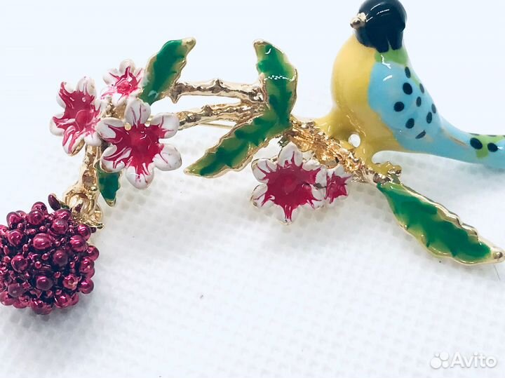 Брошь Птичка на ветке