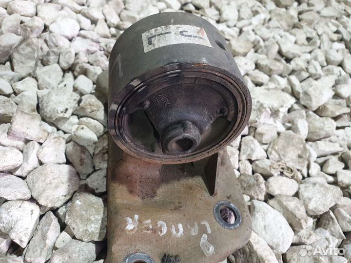 Опора двигателя Mitsubishi Lancer 9 Лансер