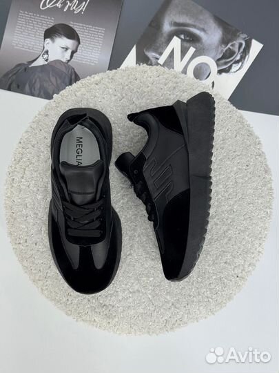 Женские кросовки премиум 2025