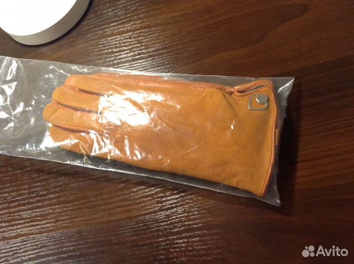 Перчатки женские