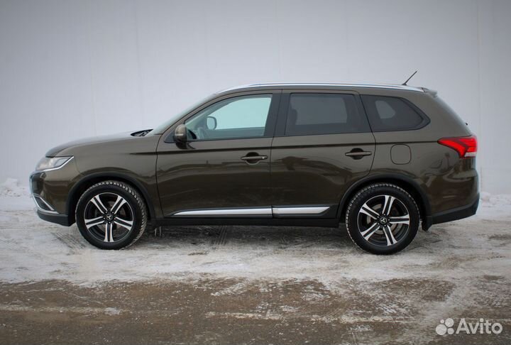 Mitsubishi Outlander 2.4 CVT, 2016, 120 404 км