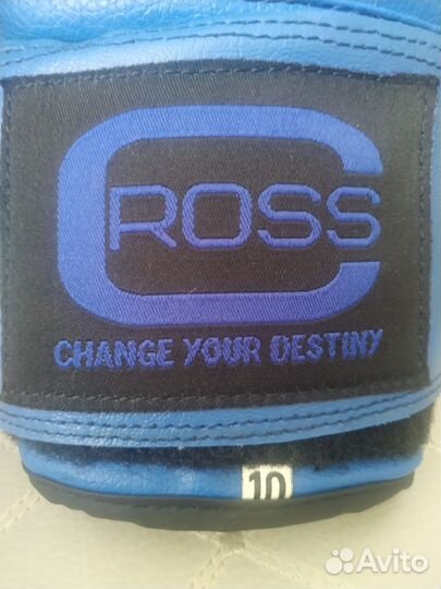 Перчатки боксерские 10 унцовые