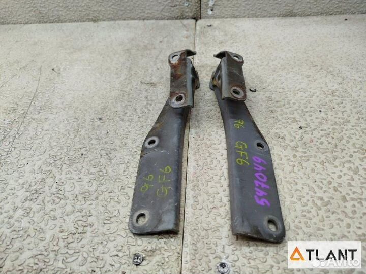 Петля капота subaru impreza