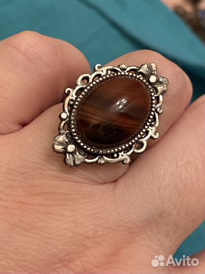 Кольцо с коричневым агатом
