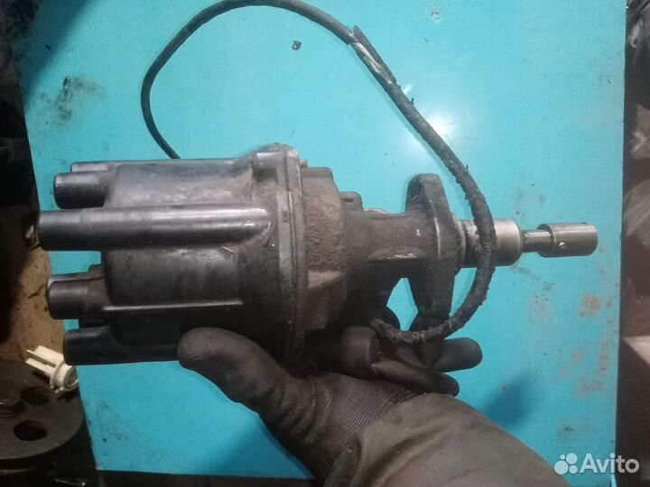 Трамблер Z24i
