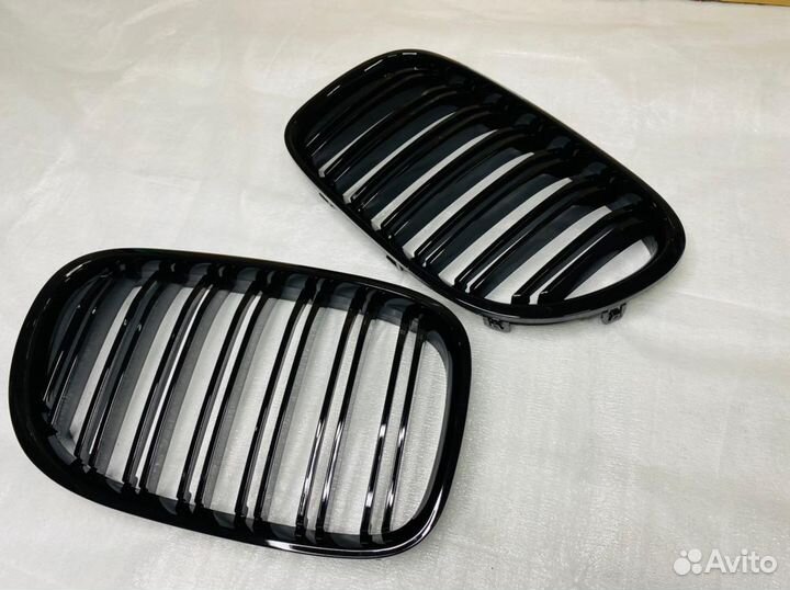 Решешка радиатора F01,03 до рест