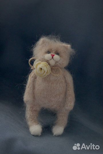 Котик ручной работы